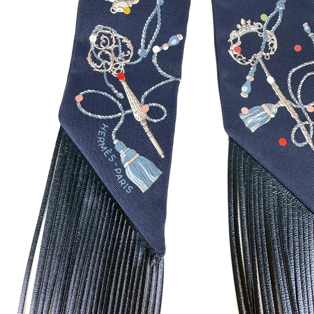 HERMES Les Cles a Pois Bleu Marine Gris Argent Silk Leather Fringes Twilly Scarf - Picture 5 of 7